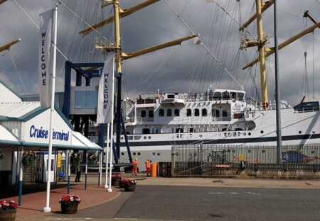 Under Sail, Cruise ships return to Harwich